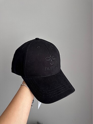 Hummel şapka