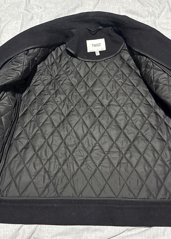 Siyah Düğmeli Kadın Midi Ceket - Görsel 3