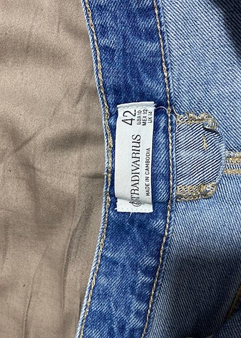 Düğmeli Bol Kesim Midi Kadın Kot Şort - Görsel 3