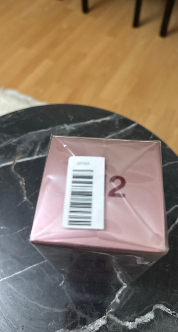 Carolina Herrera 212 Sexy Kadın Parfümü 100 ml - Görsel 3