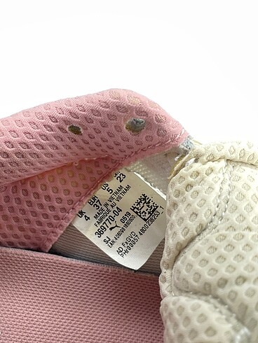 37 Beden beyaz Renk Puma Spor Ayakkabı %70 İndirimli.