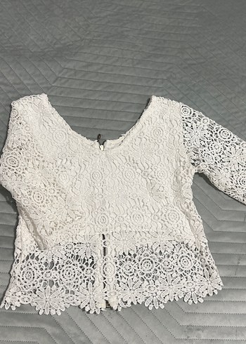 Dantel Detaylı Beyaz V Yaka Kadın Bluz - Görsel 2