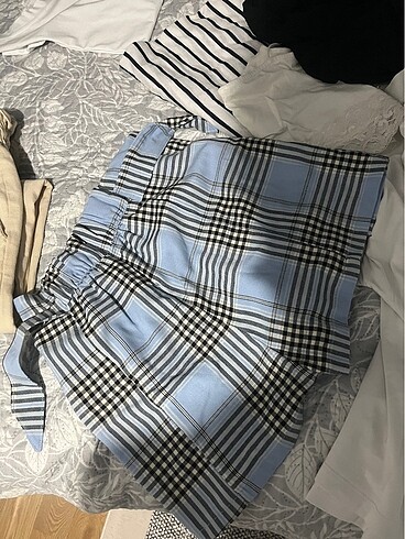 34 Beden mavi Renk Bershka şort etek