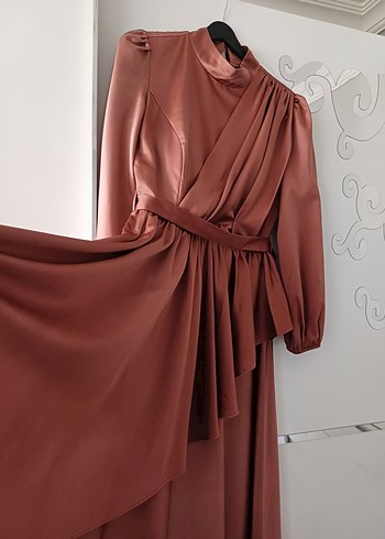 Kahverengi Drapeli Uzun Abiye Elbise - Görsel 9