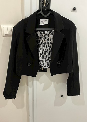 Zara Sikligin Simgesi Siyah Kisa Blazer Ceket