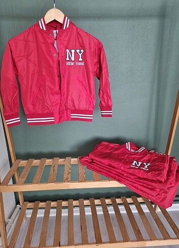 Kırmizi-mavi NY mont - Görsel 4