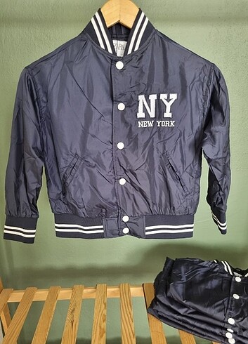 Kırmizi-mavi NY mont - Görsel 7