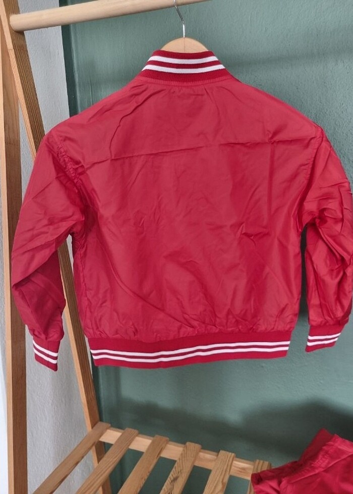 Kırmizi-mavi NY mont - Görsel 2