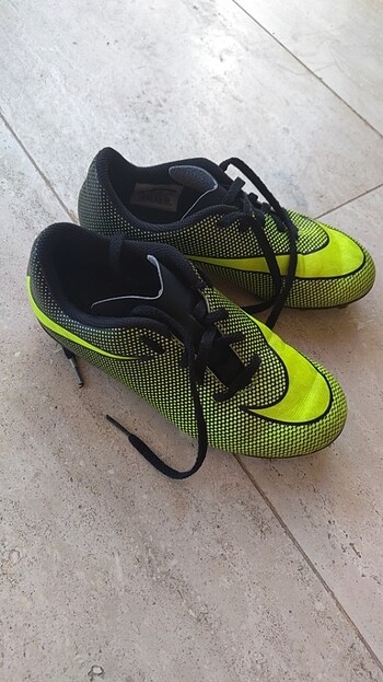 Nike çocuk futbol granponu
