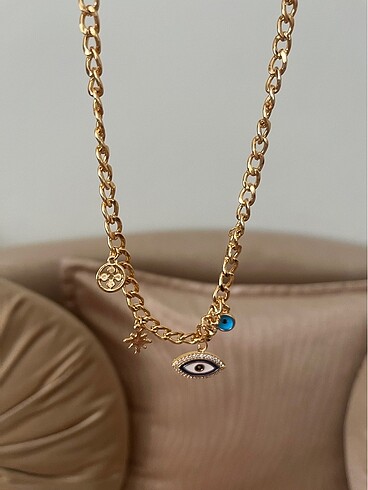 Charm model kolye