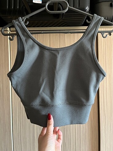 Pull and Bear slim fit crop