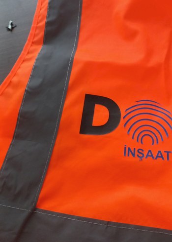 Turuncu Fermuarlı Sokak Stili Yelek - Görsel 3