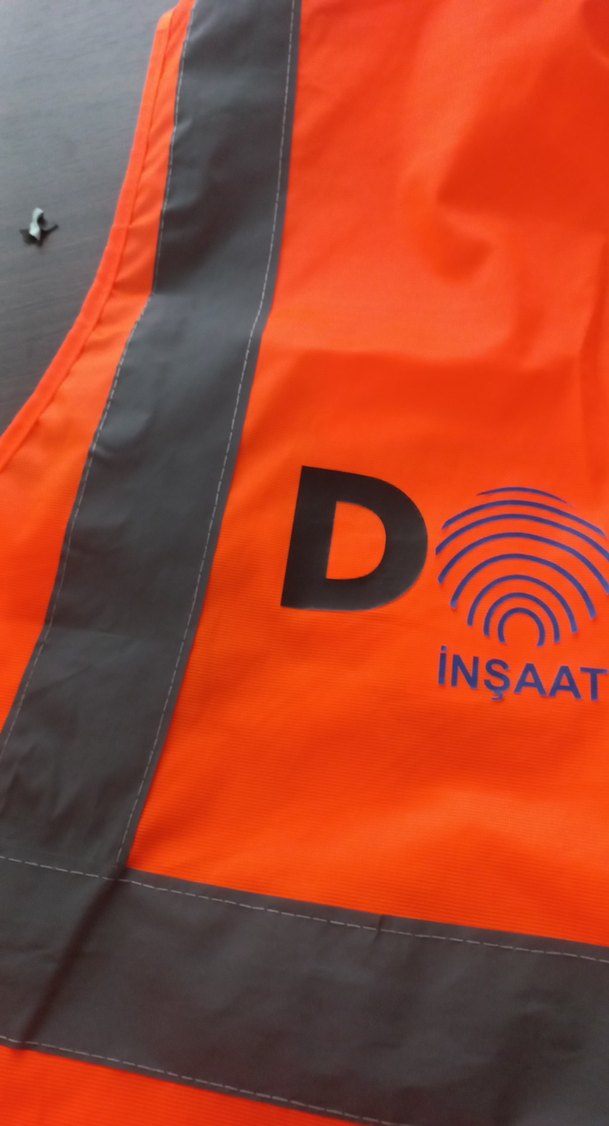 Turuncu Fermuarlı Sokak Stili Yelek - Görsel 3