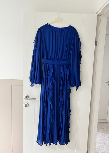 Uzun Kollu Mavi Pilili Uzun Elbise - Görsel 2