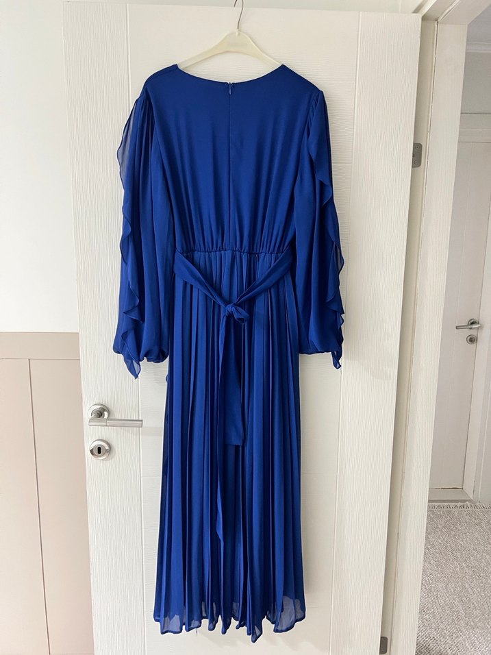 Uzun Kollu Mavi Pilili Uzun Elbise - Görsel 3