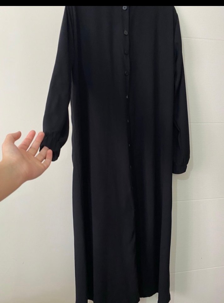 Düğmeli Siyah Uzun Keten Elbise - Görsel 2