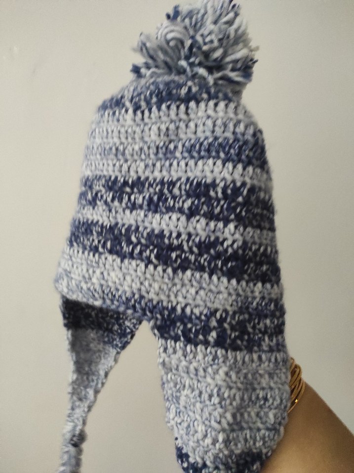 Kadın Gri Örgü Ponponlu Bere - Görsel 3