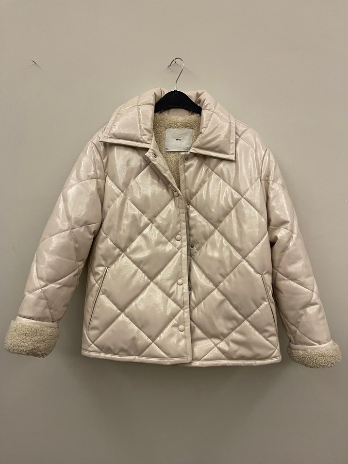 Bej Kürklü Kadın Mont - Görsel 2