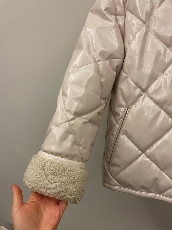 Bej Kürklü Kadın Mont - Görsel 5