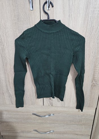 Bershka Bershka Yeşil Fitilli Boğazlı Kazak