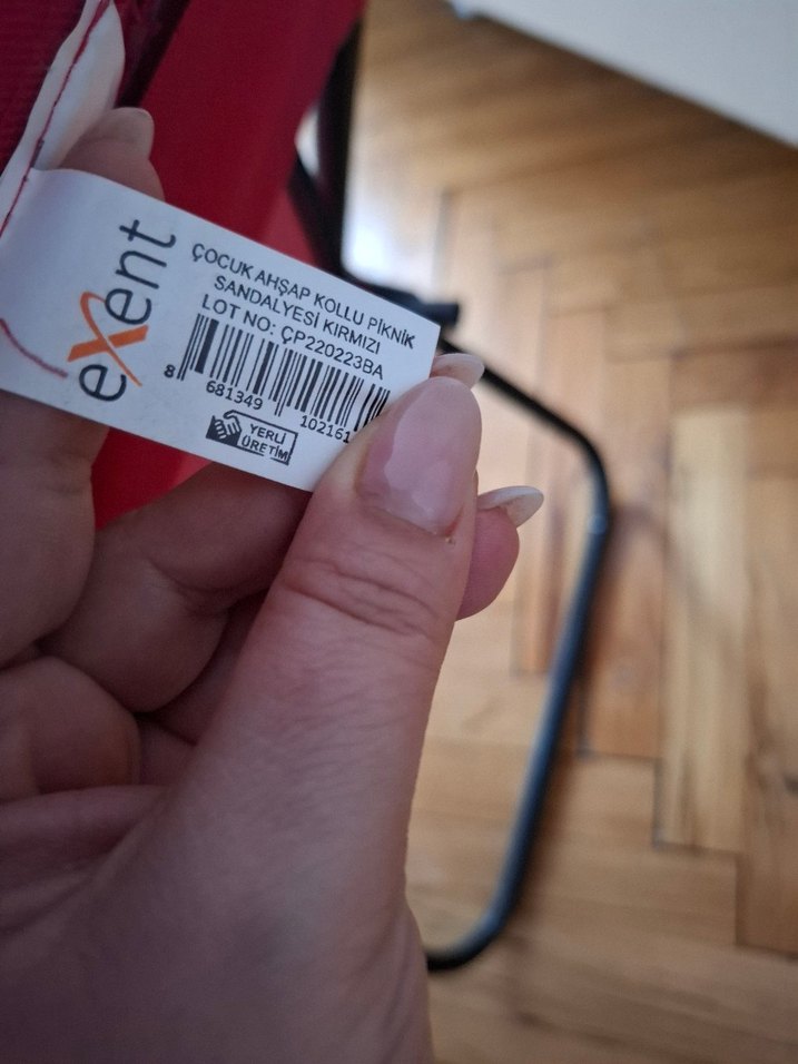 Kırmızı Çocuk Sandalyesi Ahşap Kollu - Görsel 4