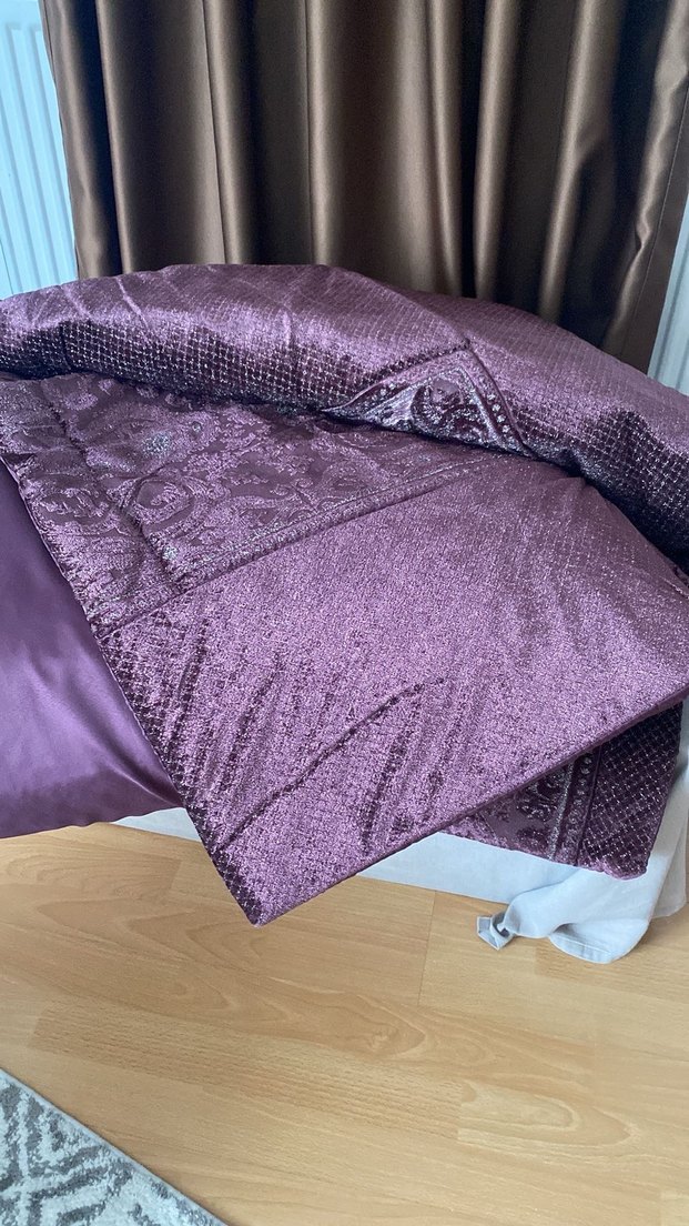 Mor Desenli Yatak örtüsü takımı - Görsel 2