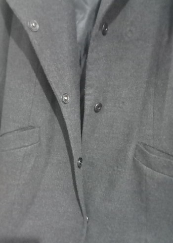 Siyah Düğmeli Kaban - Görsel 2