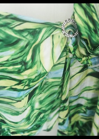 Yeşil Batik Desenli Uzun Drapeli Elbise - Görsel 2