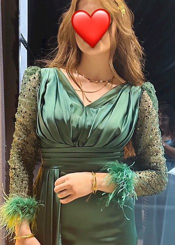 Yeşil İşlemeli Uzun Kollu Abiye Elbise - Görsel 3