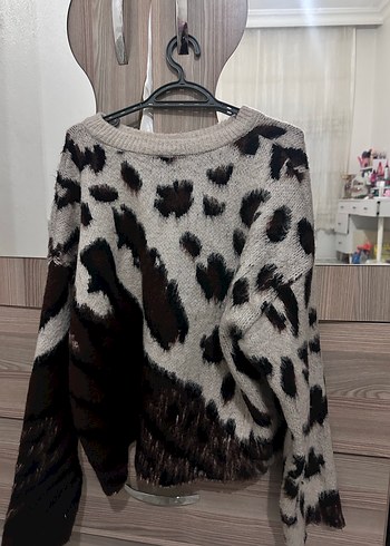 Kahverengi Zebra Desenli Kürklü Kadın Kazak - Görsel 2