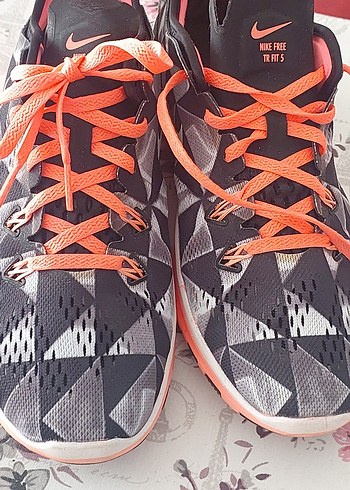 Nike Nike Free TR Fit 5 Kadın Spor Ayakkabı
