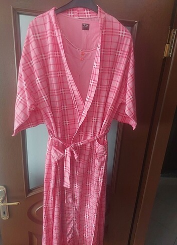 xl Beden pembe Renk Sabahlik +Gecelik takim