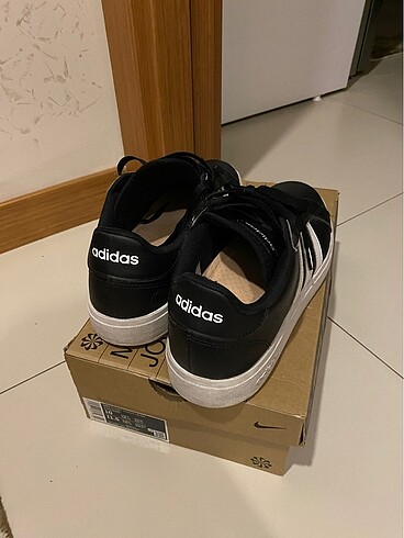 43 Beden siyah Renk adidas sneaker orijinal