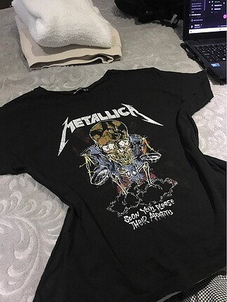 metalika tshirt