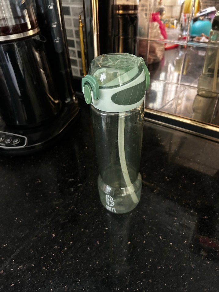 Yeşil Kapaklı pipetli suluk - Görsel 2