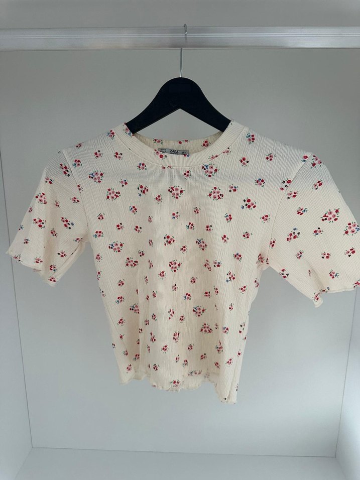 Kısa Kollu Baskılı Beyaz Kız Tişörtü - Görsel 2