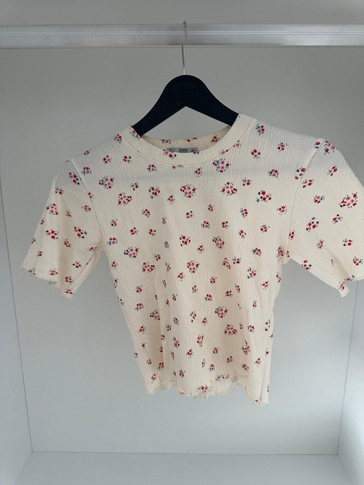 Kısa Kollu Baskılı Beyaz Kız Tişörtü - Görsel 3