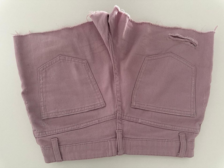 Pembe Düğmeli Midi Denim Şort - Görsel 3
