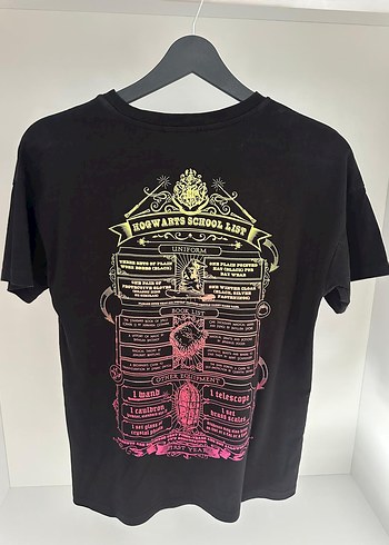 Siyah Baskılı Kadın Tişört - Görsel 4