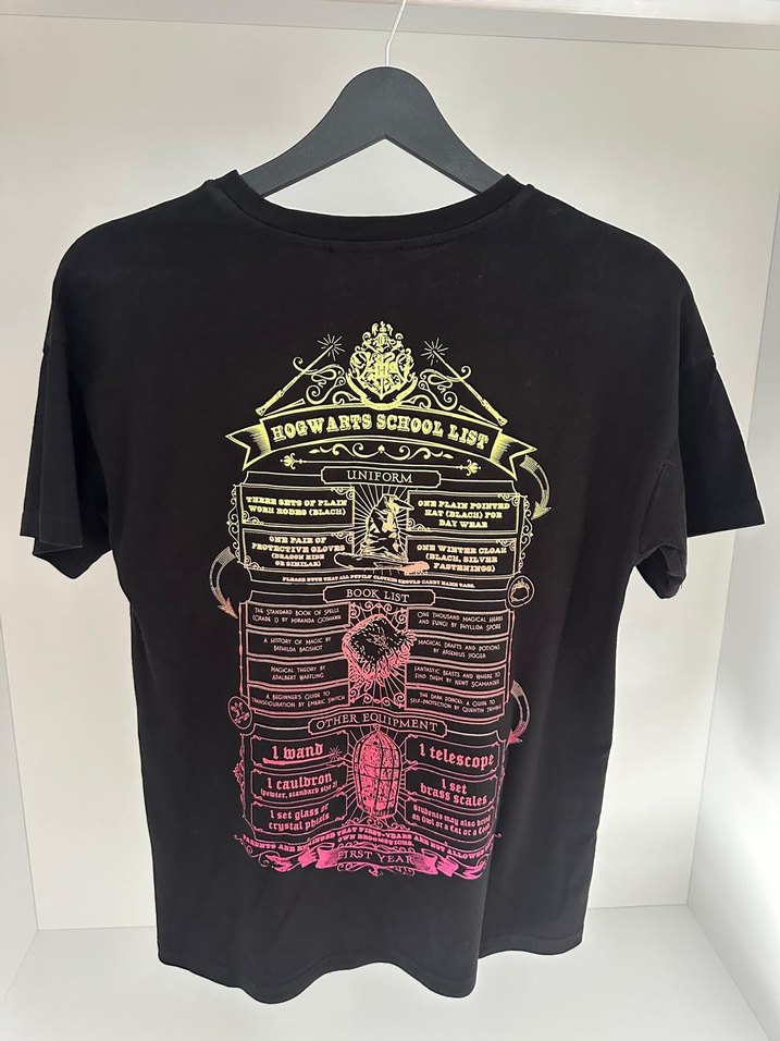 Siyah Baskılı Kadın Tişört - Görsel 4