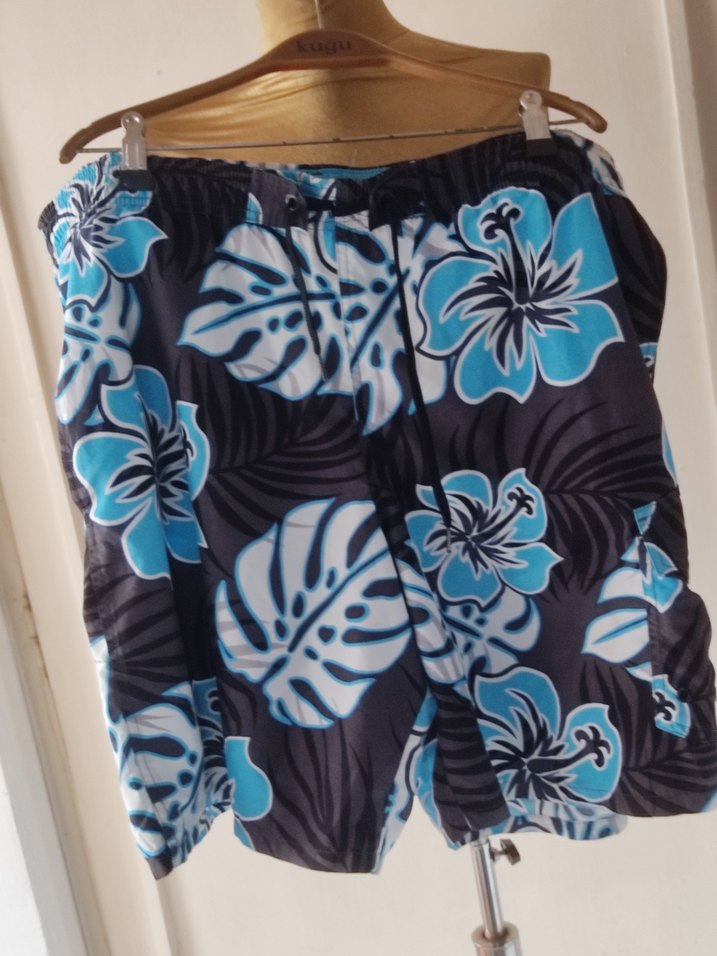 Erkek Mavi Desenli Mini Plaj Şortu - Görsel 4