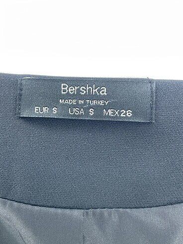s Beden siyah Renk Bershka Kısa Elbise %70 İndirimli.