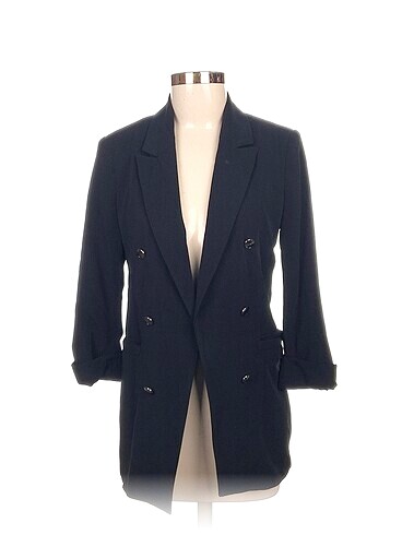 Bershka Blazer %70 İndirimli.