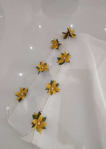 Dantel Kenarlı Beyaz Kadın Fuları - Görsel 3