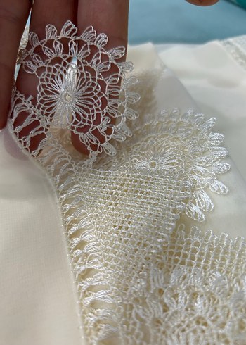 Dantel Detaylı Beyaz Kadın Şal - Görsel 2