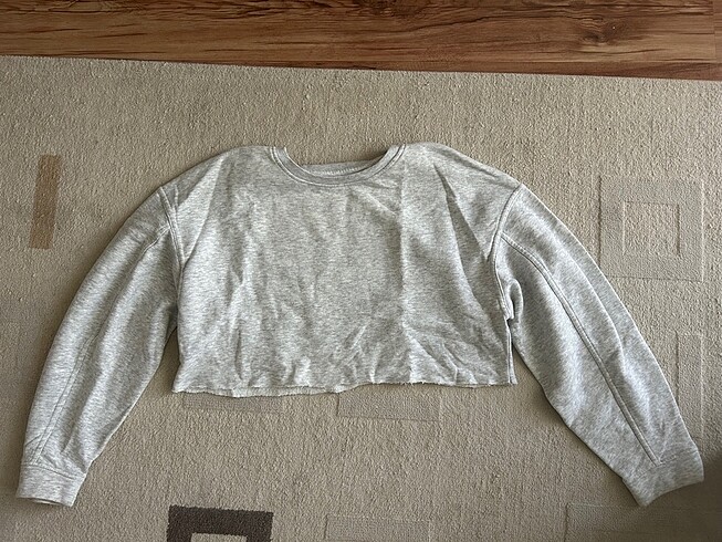 s Beden Zara crop sweatshirt