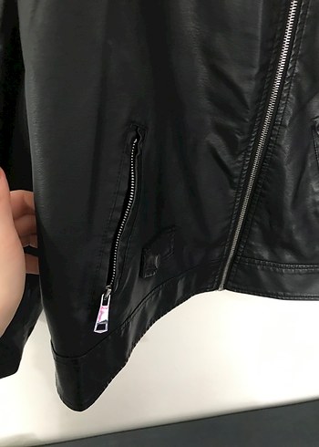 Siyah Deri Biker Ceket Kadın - Görsel 3