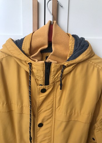 Mavi Marka Sarı Kapüşonlu Erkek Günlük Mont - Görsel 2