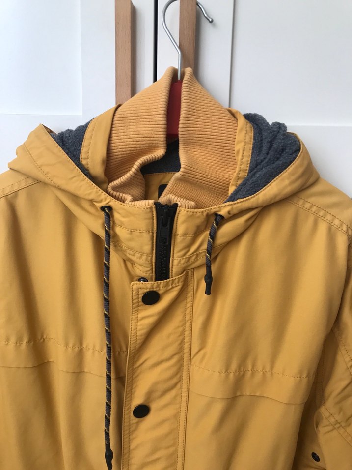 Mavi Marka Sarı Kapüşonlu Erkek Günlük Mont - Görsel 2