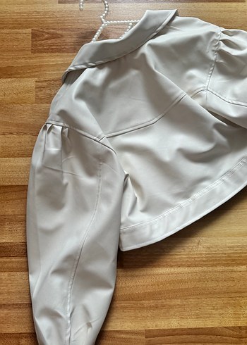 Düğmeli Beyaz Kadın Deri Ceket - Görsel 3